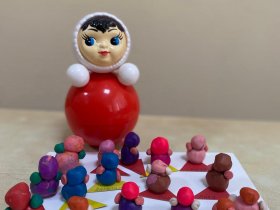 Веселая Неваляшка